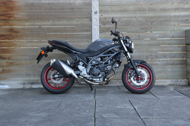 SUZUKI SV 650 U Naked Vorführfahrzeug
