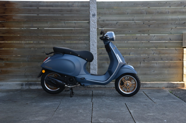 PIAGGIO Vespa Primavera 125 Officina 8 Roller Neufahrzeug