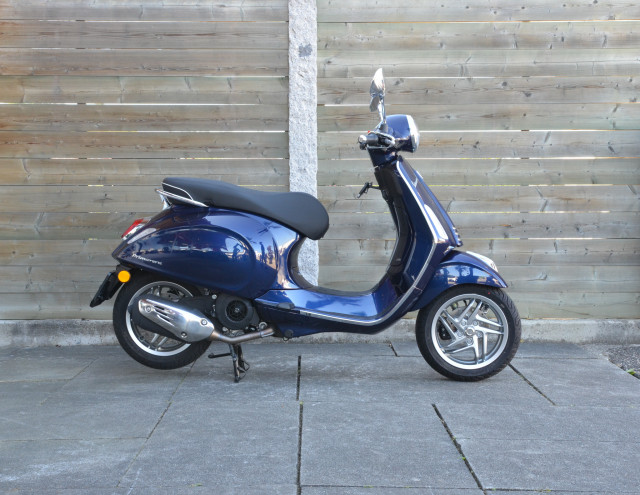 PIAGGIO Vespa Primavera 125 Roller Neufahrzeug PIAGGIO Vespa Primavera 125 Roller Neufahrzeug