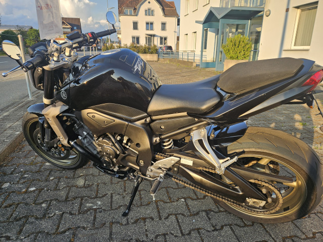 YAMAHA FZ 1 N Naked Occasion