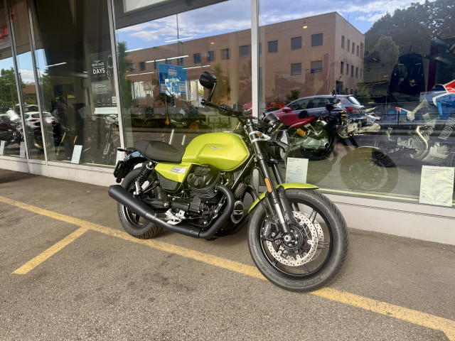 MOTO GUZZI V7 850 Sport Retro Neufahrzeug