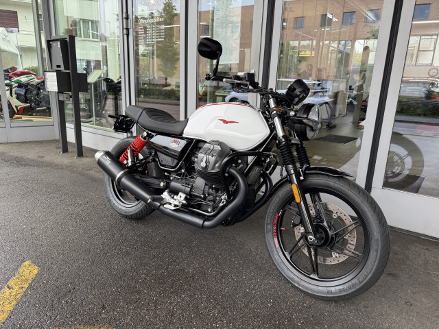 MOTO GUZZI V7 850 Stone Ten Retro Occasion