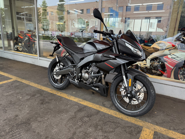 APRILIA Tuono 125 Naked Neufahrzeug