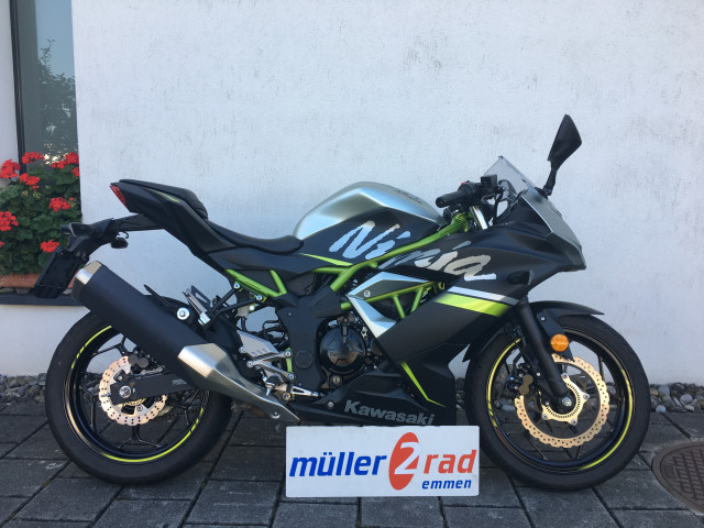 KAWASAKI Ninja 125 Sport Usato