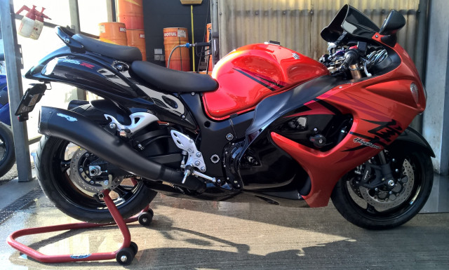 SUZUKI GSX 1300 R Hayabusa Sport Occasion