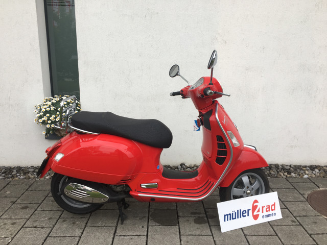 PIAGGIO Vespa GTS 125 Roller Occasion