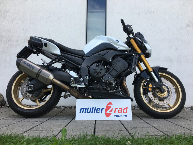 YAMAHA FZ 8 N Naked Occasion