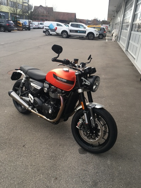 TRIUMPH Speed Twin 1200 Retro Occasion TRIUMPH Speed Twin 1200 Retro Occasion