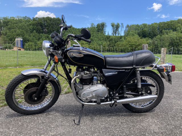 TRIUMPH Bonneville 750 Touring Usato