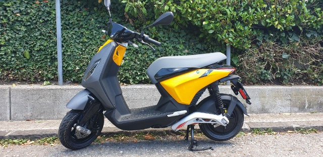 PIAGGIO 1 Active Scooter New vehicle