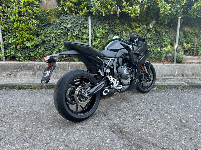 SUZUKI GSX-8R Sport Demo vehicle