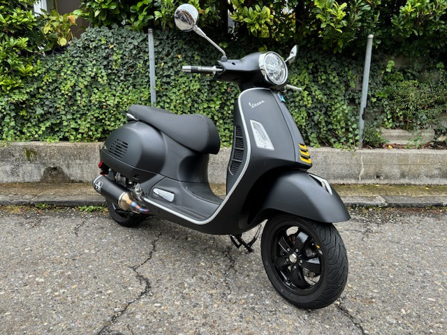 PIAGGIO Vespa GTS 300 HPE Super Tech Roller Occasion