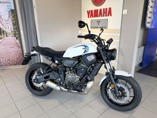 YAMAHA XSR 700 Retro Neufahrzeug YAMAHA XSR 700 Retro Neufahrzeug
