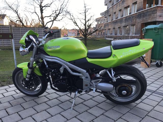 TRIUMPH Speed Triple 955 Naked Usato
