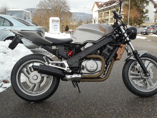 HONDA NTV 650 Revere Touring Occasion