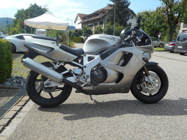 HONDA CBR 900 RR Fireblade Sport Occasion