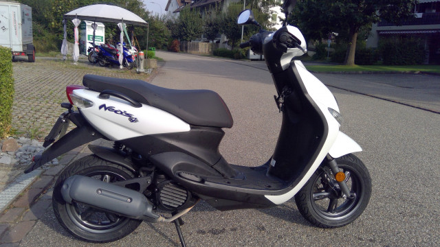 YAMAHA YN 50 Neos Scooter Used