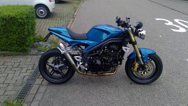 TRIUMPH Speed Triple 1050 Naked Used