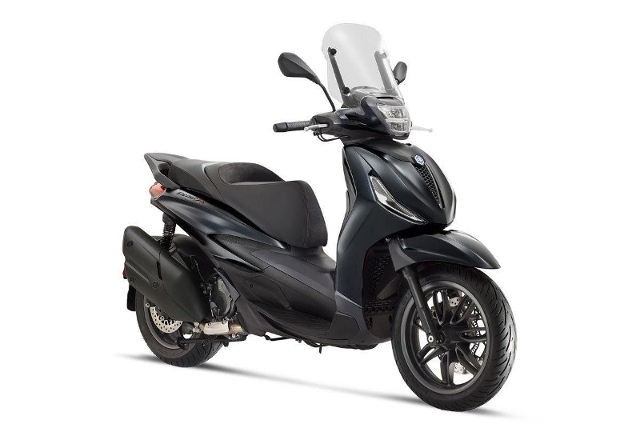 PIAGGIO Beverly 400 HPE Sport Scooter Moto neuve