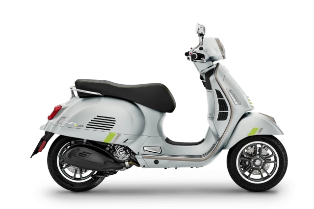 PIAGGIO Vespa GTS 300 HPE Super Tech Roller Neufahrzeug