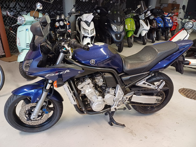 YAMAHA FZS 1000 Fazer Touring Used