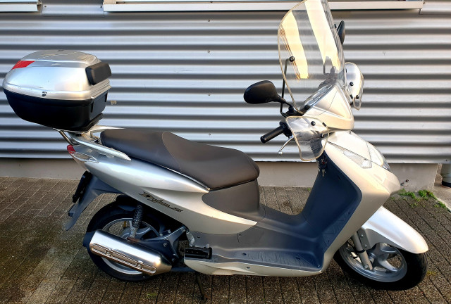 HONDA SES 125 Dylan Roller Occasion