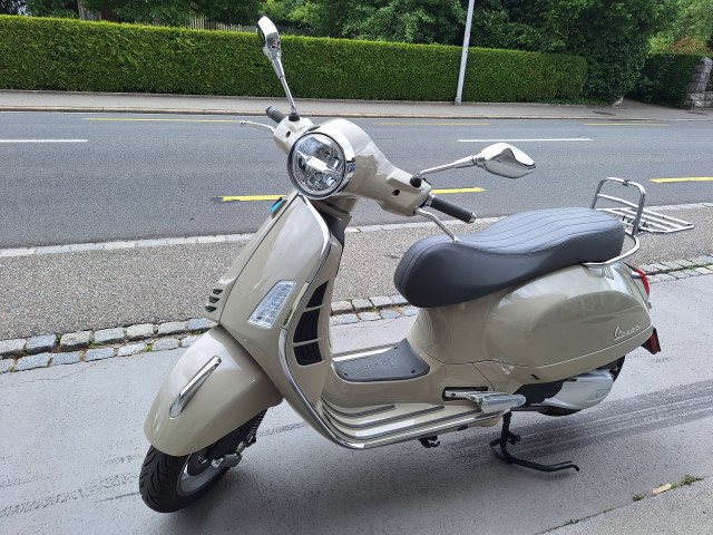 PIAGGIO Vespa GTS 300 HPE Roller Occasion