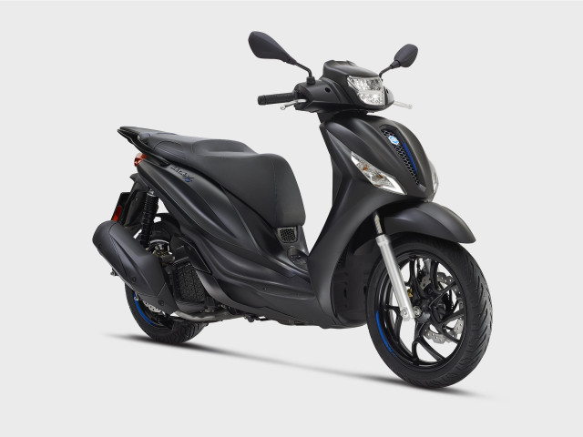 PIAGGIO Medley 125 Sport Roller Neufahrzeug