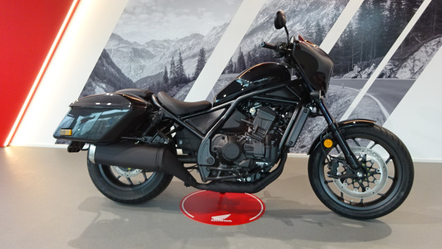 HONDA CMX 1100 Rebel Touring DCT Custom Modello dimostrativo