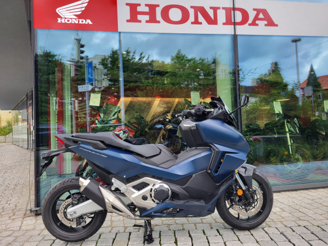 HONDA NSS 750 Forza Roller Neufahrzeug