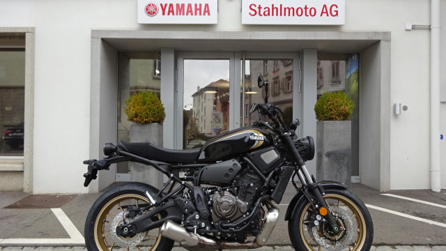 YAMAHA XSR 700 Retro Moto nuova