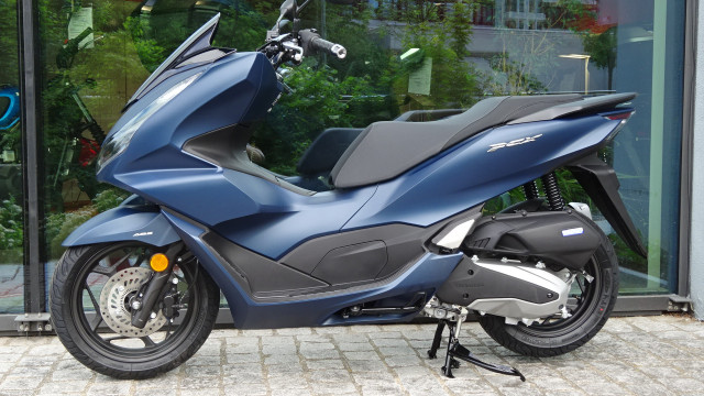 HONDA PCX 125 Roller Neufahrzeug