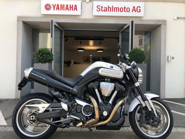 YAMAHA MT-01 Naked Occasion