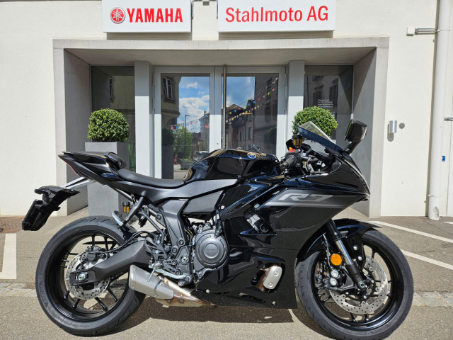YAMAHA R7 Sport Neufahrzeug YAMAHA R7 Sport Neufahrzeug