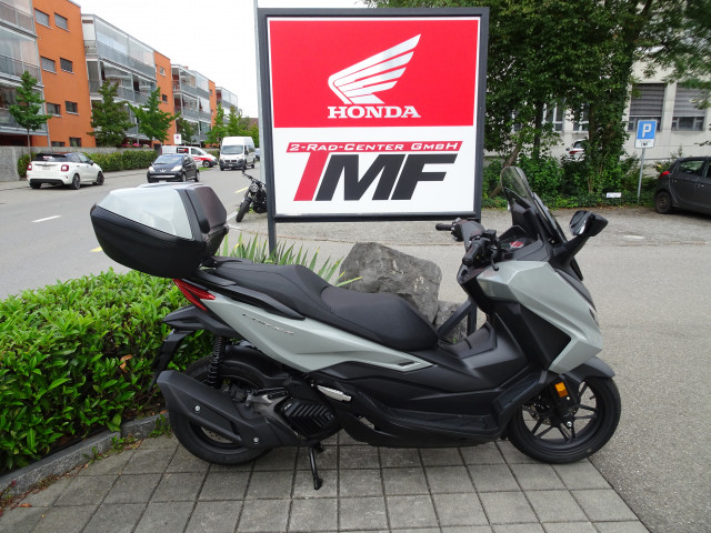 HONDA NSS 125 Forza Roller Neufahrzeug