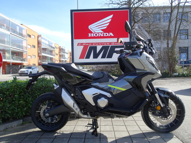 HONDA X-ADV 750 Roller Neufahrzeug