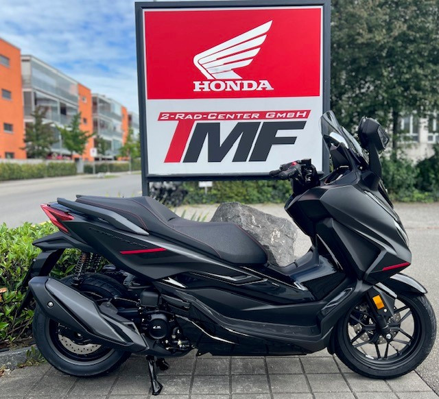 HONDA NSS 350 Forza Special Edition Roller Vorführfahrzeug