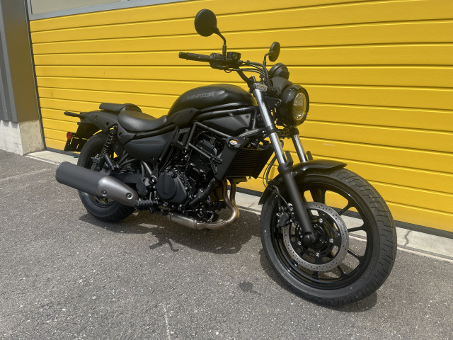 KAWASAKI Eliminator 500 Custom Vorführfahrzeug