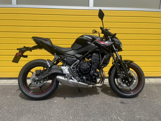 KAWASAKI Z 650 Naked Vorführfahrzeug