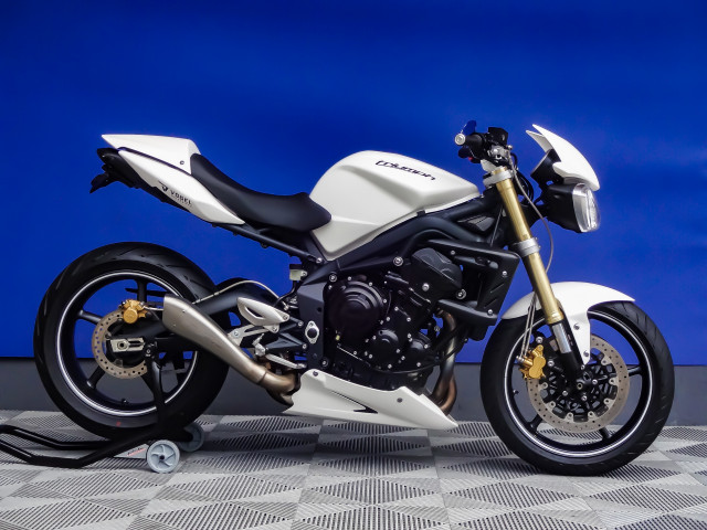 TRIUMPH Street Triple 675 Naked Used