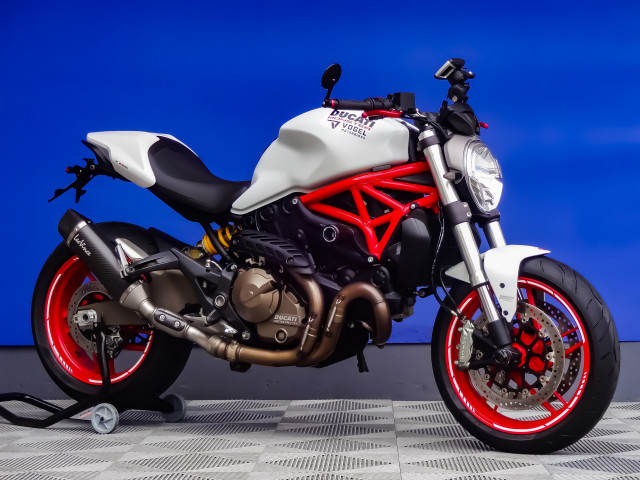 Ducati monster 821 deals white