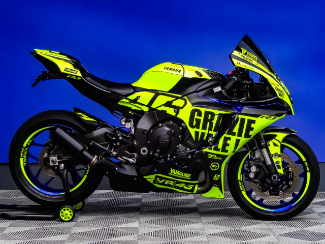 YAMAHA R1 Sport Used