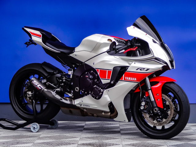 YAMAHA R1 World GP 60th Anniversary Sport Occasion