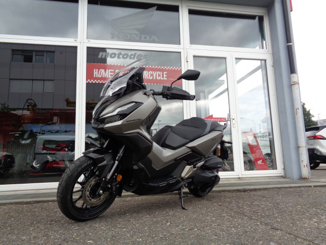HONDA ADV 350 Roller Vorführfahrzeug