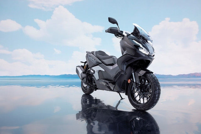 HONDA ADV 350 Roller Neufahrzeug