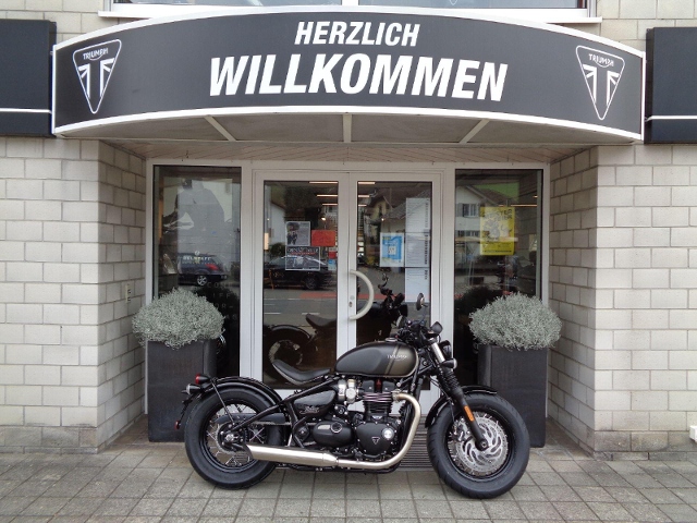 TRIUMPH Bonneville Bobber 1200 Retro Neufahrzeug