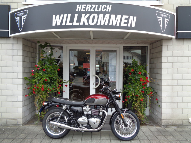 TRIUMPH Bonneville T120 Retro Vorführfahrzeug