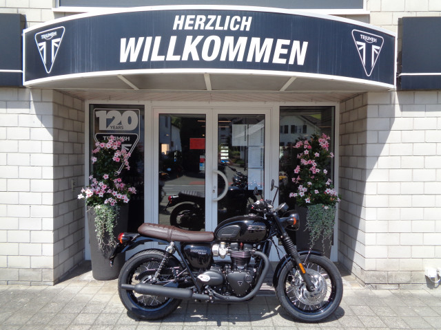TRIUMPH Bonneville T120 Black Retro Moto nuova