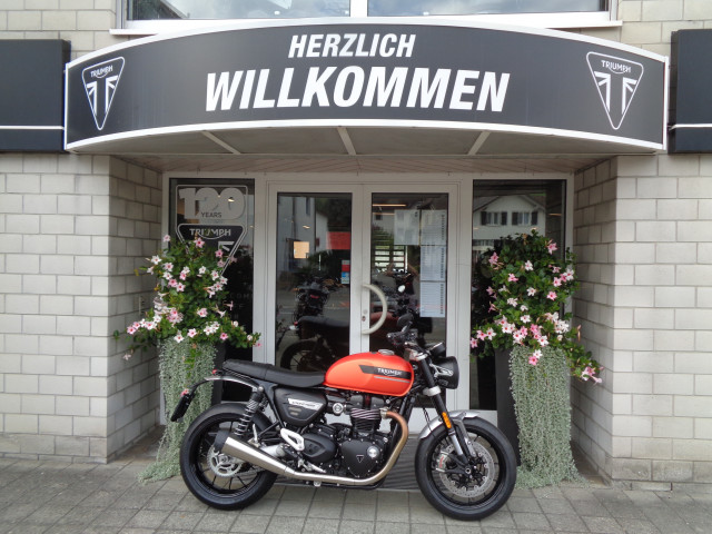 TRIUMPH Speed Twin 1200 Retro Moto neuve