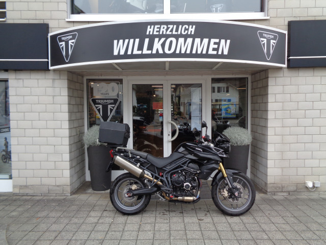 Used triumph tiger deals 800